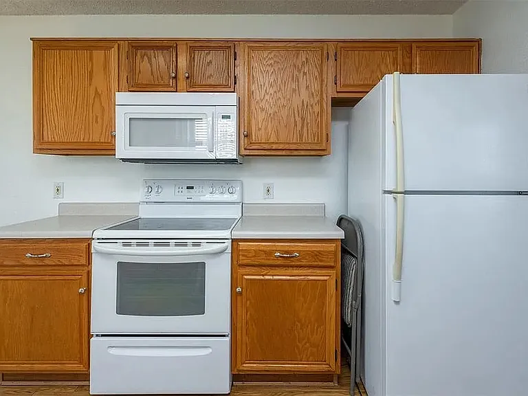 10820 Pebblecreek Ct — Photo 9