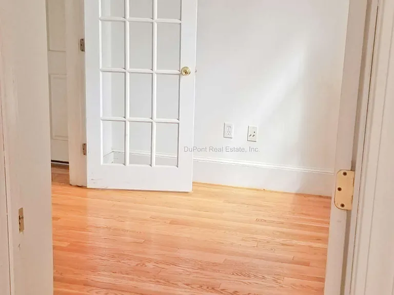 321 Hanover St #6 — Photo 11