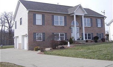 2nd image of 220 Camelot Dr