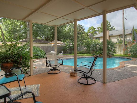 2nd image of 15843 Mesa Gardens Dr