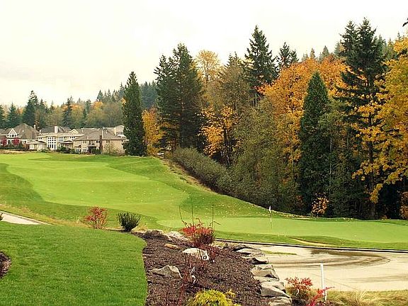 6th Green of Newcastle Golf Course