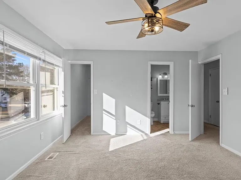 2428 Casey Ct — Photo 13