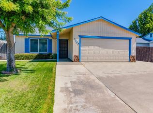1469 Novell Dr, Ripon, CA 95366