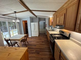 24 Mooselook Dr, Turner, ME 04282