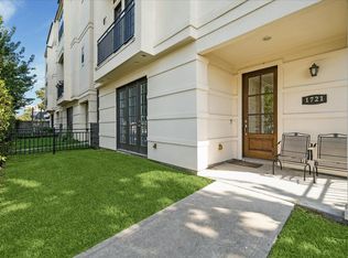 1721 Shearn St, Houston, TX 77007