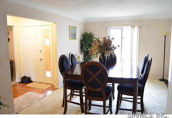 5th image of 8 Morrison Dr