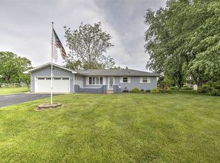 6338 Whirlaway Dr, Mt Zion, IL 62549