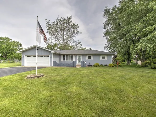 6338 Whirlaway Dr, Mt Zion, IL 62549