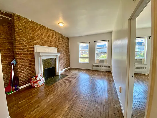 Rented by Irving Properties of New York, LLC | media 10