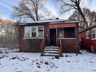 711 E 40th Ave, Gary, IN, 46409