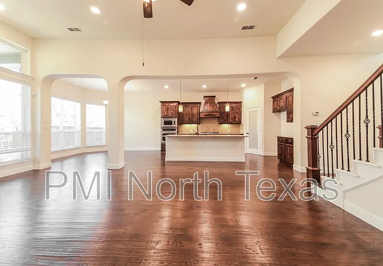 6213 Eldridge Ln — Photo 11