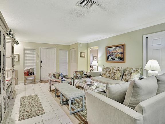 2nd image of 1943 SW 16th Place