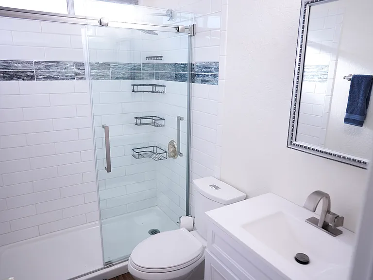 111 Roxanne Ct — Photo 10