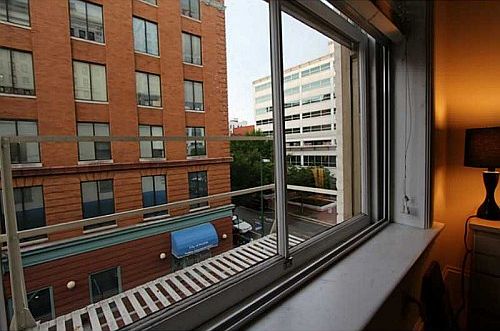 3rd image of 219 Granby St