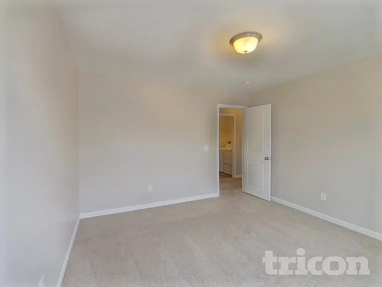 246 Bridgeport Rd — Photo 18