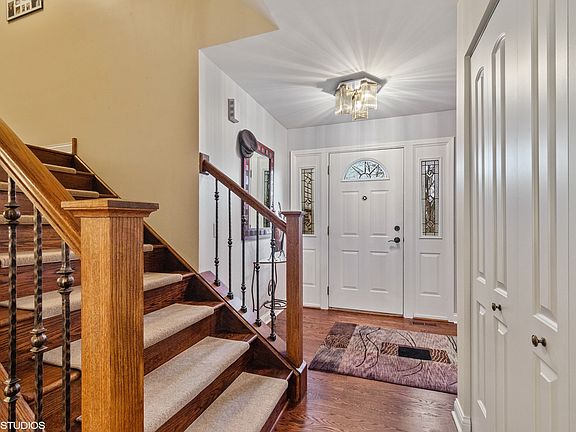 4th image of 500 E Beech Dr