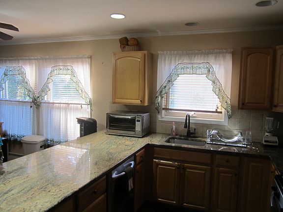 3rd image of 222 Orlando Blvd