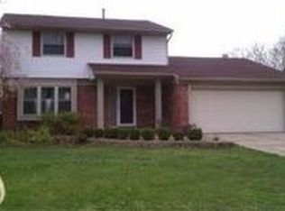 5592 Fox Chase Ln, Clarkston, MI 48346