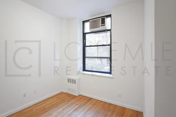 Rented by LC Lemle Real Estate Group | media 14