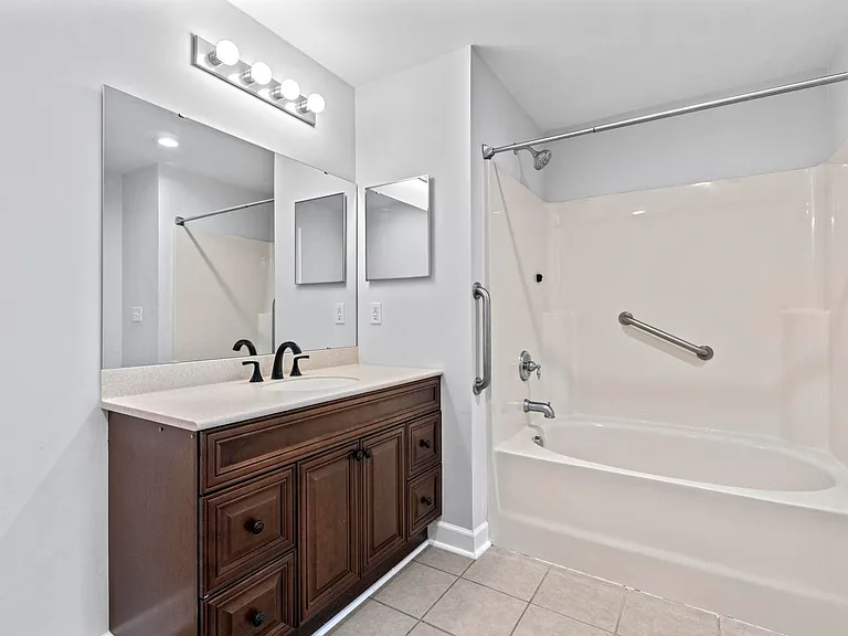 2820 Bloomfield Ln #107 — Photo 19