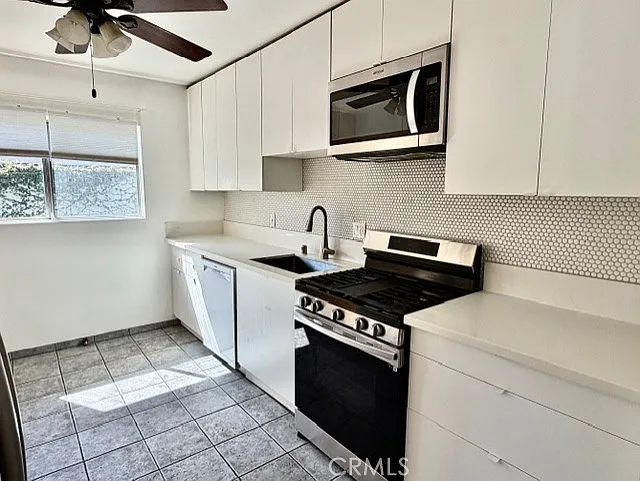 964 W 2nd St — Photo 7