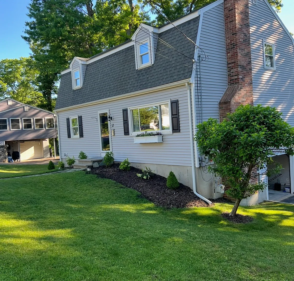 5 bed, 1872 sqft, $3,950 — Photo 1