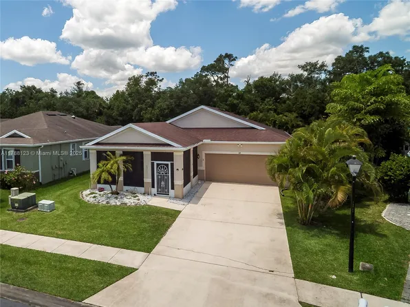 148 Port Royal Ct, Sebastian, FL 32958