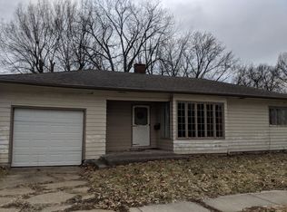 1132 Cooper St, Chillicothe, MO 64601