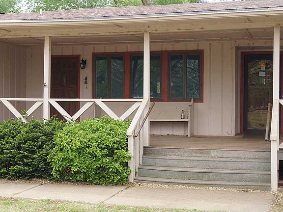 4th image of 319 W Birch Dr