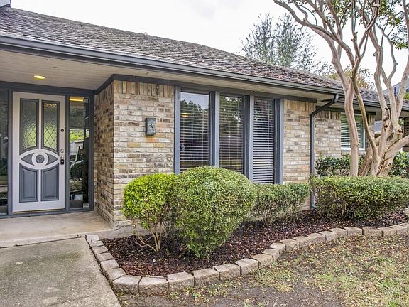 3rd image of 3304 Teakwood Ln