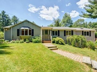 195 South St, Medfield, MA 02052