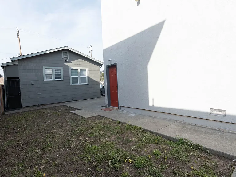 2456 88th Ave — Photo 35