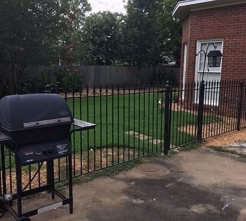 3rd image of 3436 Summerhill Dr