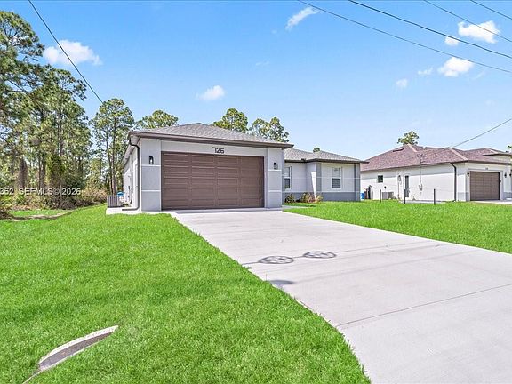 4th image of 726 Giorgio Ave S