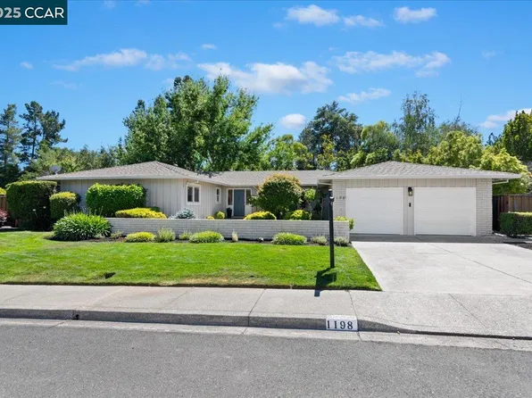 1198 Larch Ave, Moraga, CA 94556