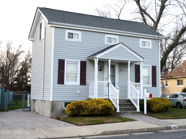 182 East Road, Belford, NJ 07718