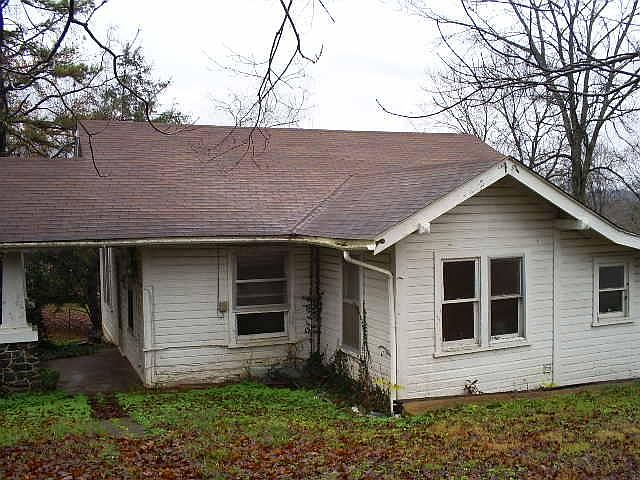 2nd image of 308 N 4th St
