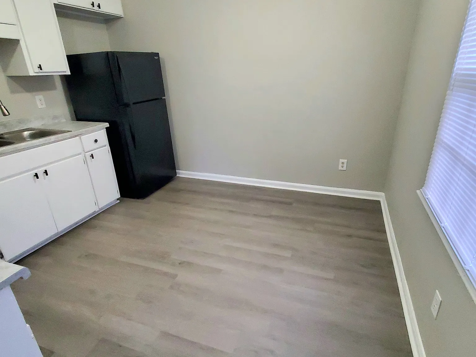 2 bed, $775 — Photo 2