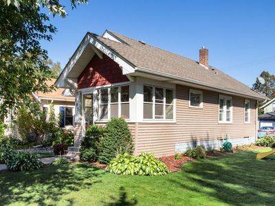 992 Chatsworth St N, Saint Paul, MN, 55103