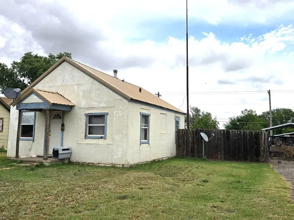 210 N 11th Ave, Fairview, OK 73737