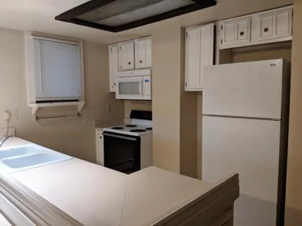 9547 W Alameda Ave, Lakewood, CO 80226