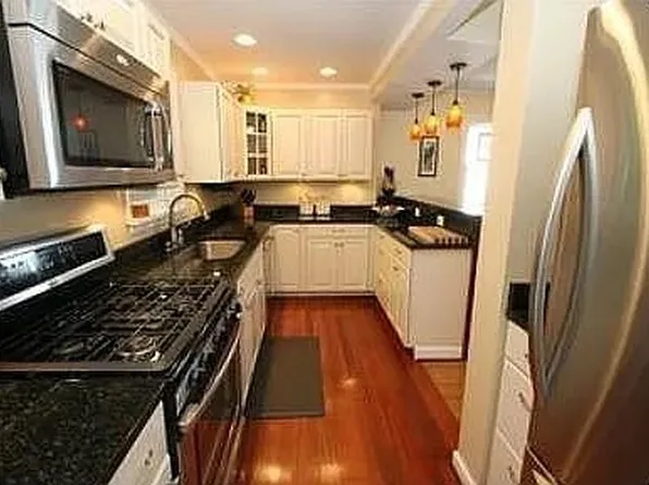 9044 Rhode Island Ave, College Park, MD 20740