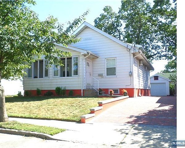 1st image of 361 Little St