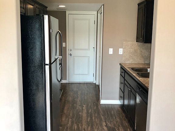 3rd image of 1514 NE Erin Ct