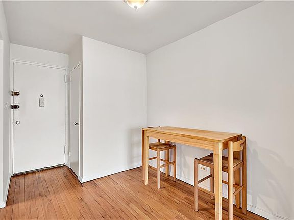 2nd image of 4320 Van Cortlandt Park E APT 6F