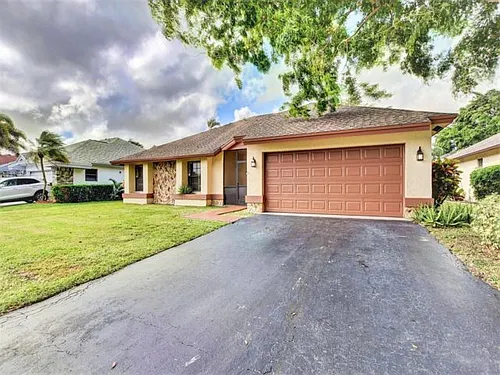 18324 181st Cir S Photo 1 18324 181st Cir S Photo 1