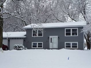 1617 Prairie St, Grinnell, IA 50112