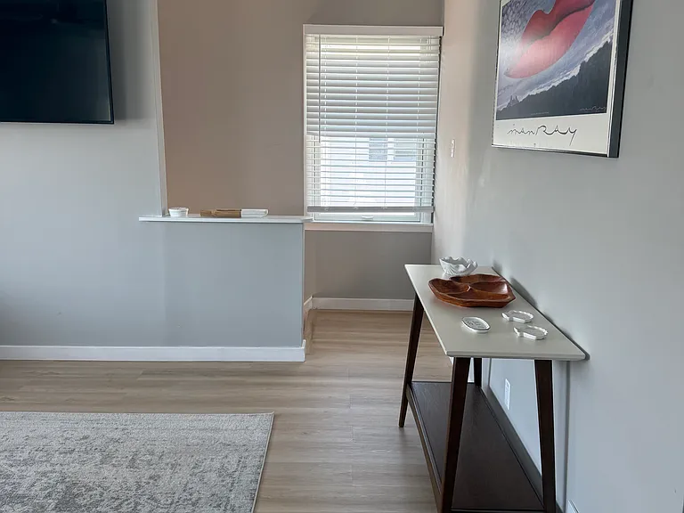 9401 Winchester Ave — Photo 16