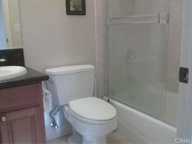 128 E Broadway #I — Photo 15