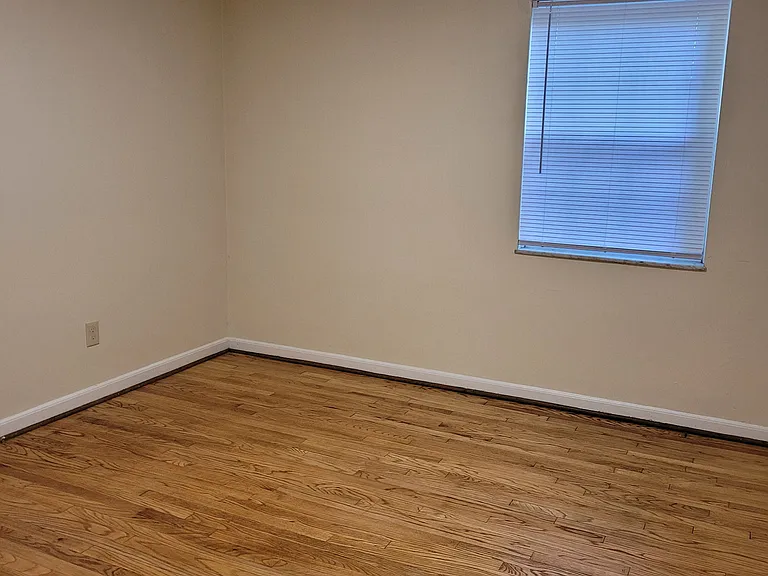 2904 Sherwood Rd #B — Photo 6